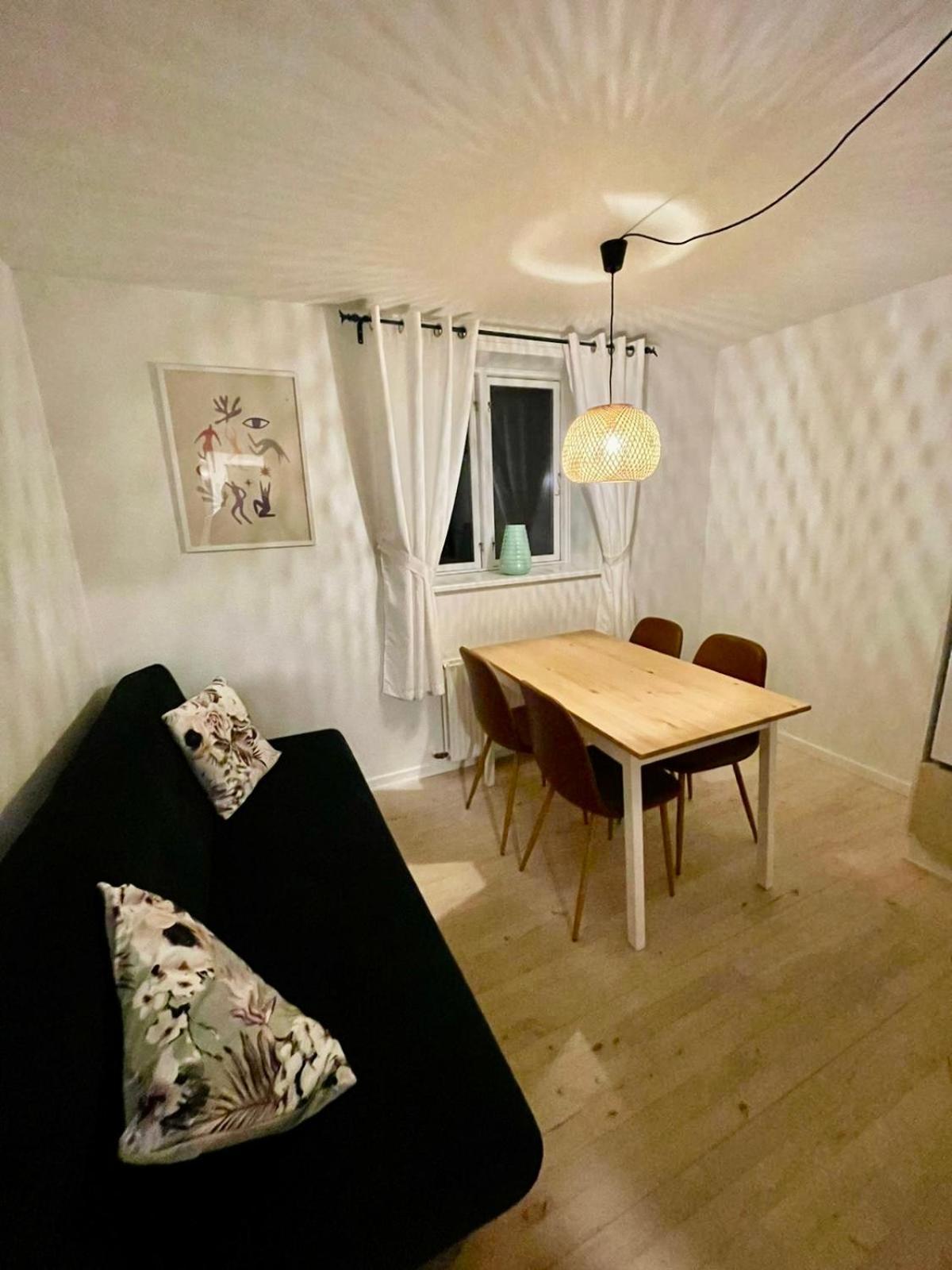5 Minute Walk To Lego House - 50M2 Apartment With Garden / A Unit Billund Exterior photo